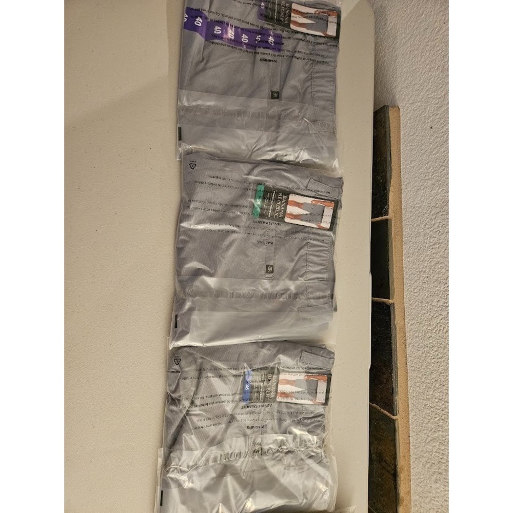 Banana Republic Comfort Flat Front Short  Monument (Gray)- Size 40 New - Picture 6 of 6